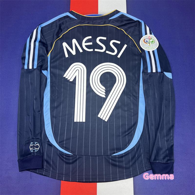 TikTok Shop 2006 FIFA World Cup Argentina Lionel Messi 19 Away Long Sleeve Vintage Soccer Jersey Quick Drying