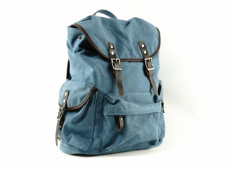 Buying Canvas Flap Rucksack with Multiple Internal Pockets for 18